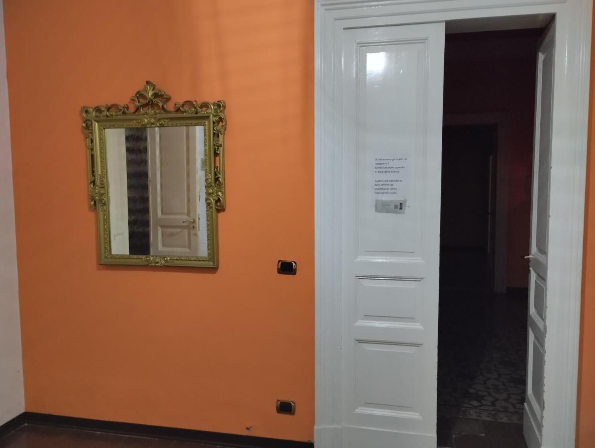 Casa Giuseppe Panzió Catania Kültér fotó